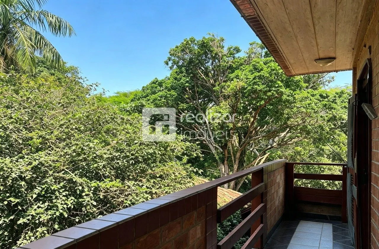 3-bedroom house with a grill on the balcony — photo 8