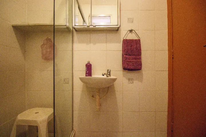 Furnished 2-bedroom apartment with a closed kitchen — photo 19