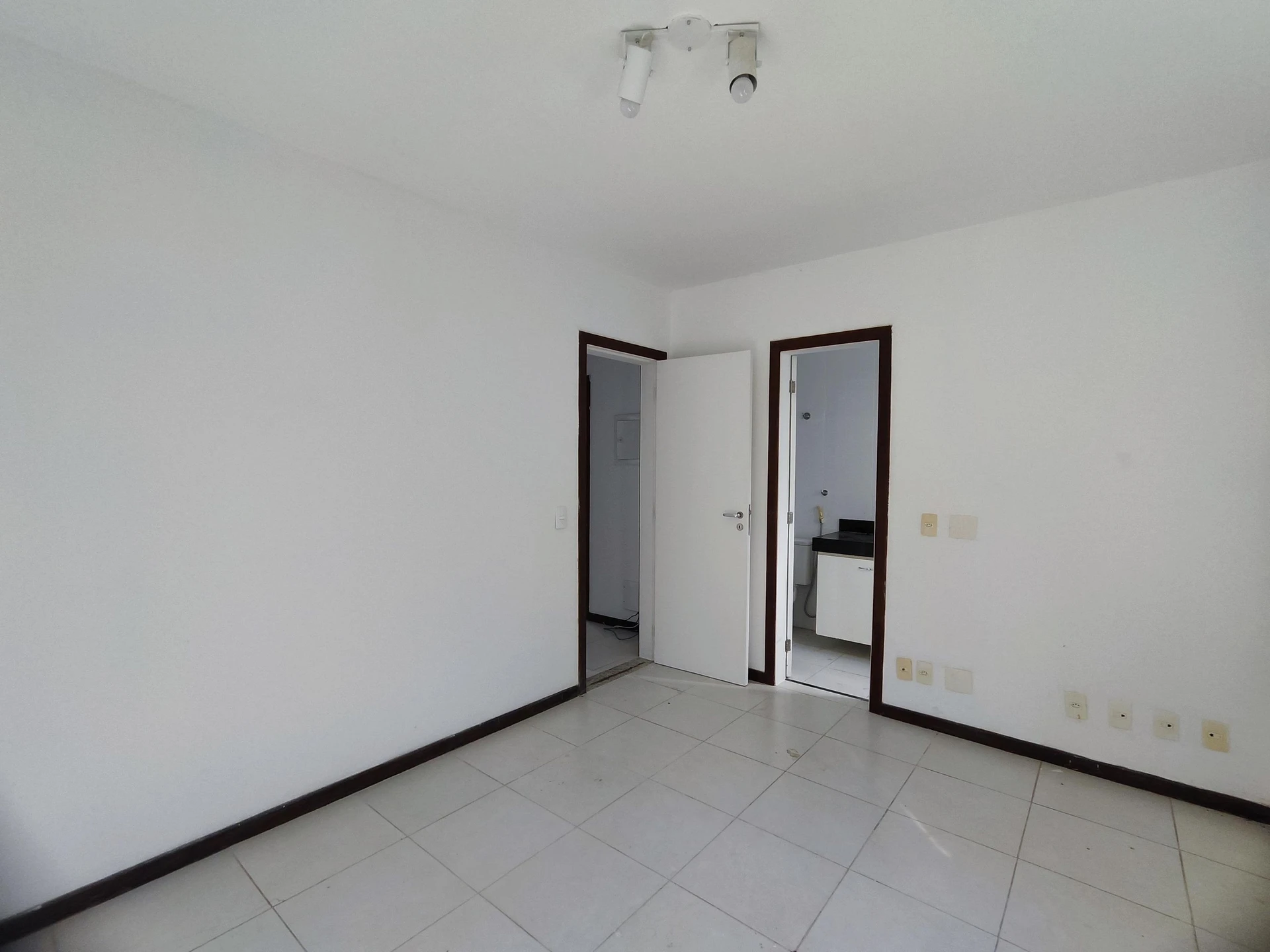 House, 180 m², with a private pool — photo 57