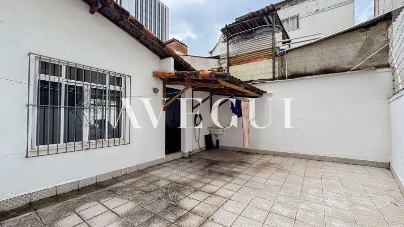 Unfurnished house with 1 bedroom and 3 bathrooms, industrial look — photo 30