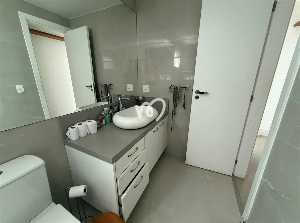 Apartamento mobiliado com 3 quartos e 5 banheiros — photo 42