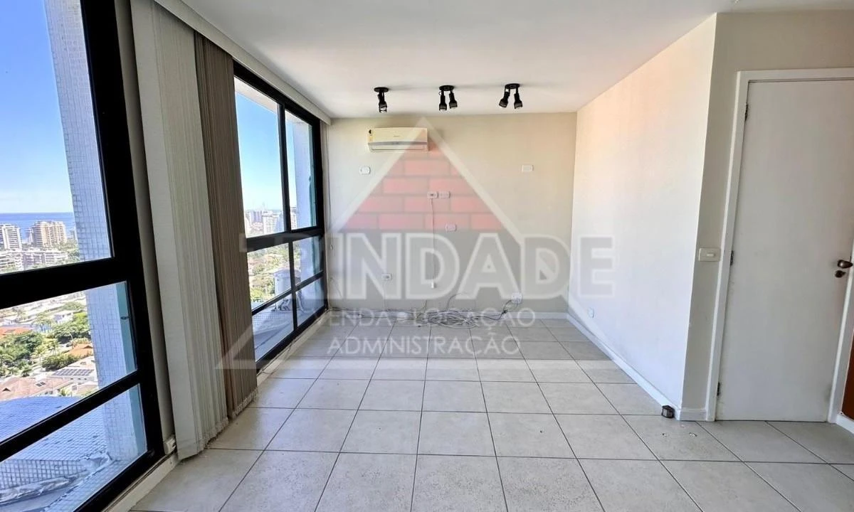 Unfurnished apartment with 3 en-suite bedrooms, 200 m² — photo 20