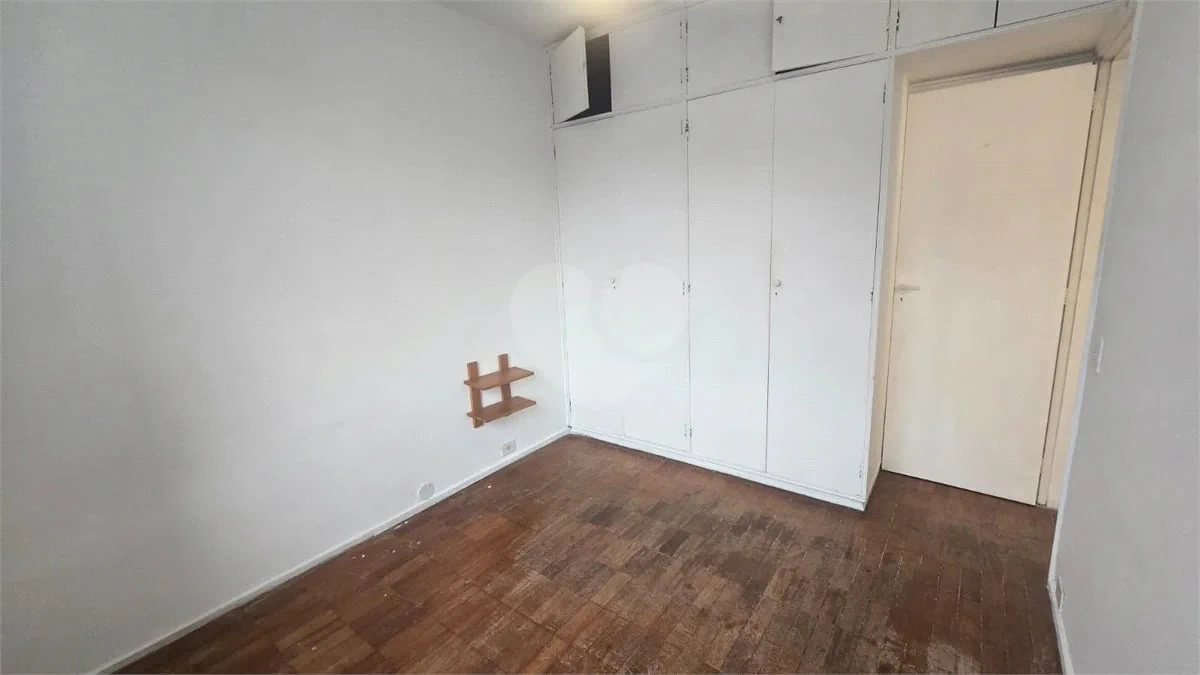 58 m² apartment with a home office and a mountain view — photo 4