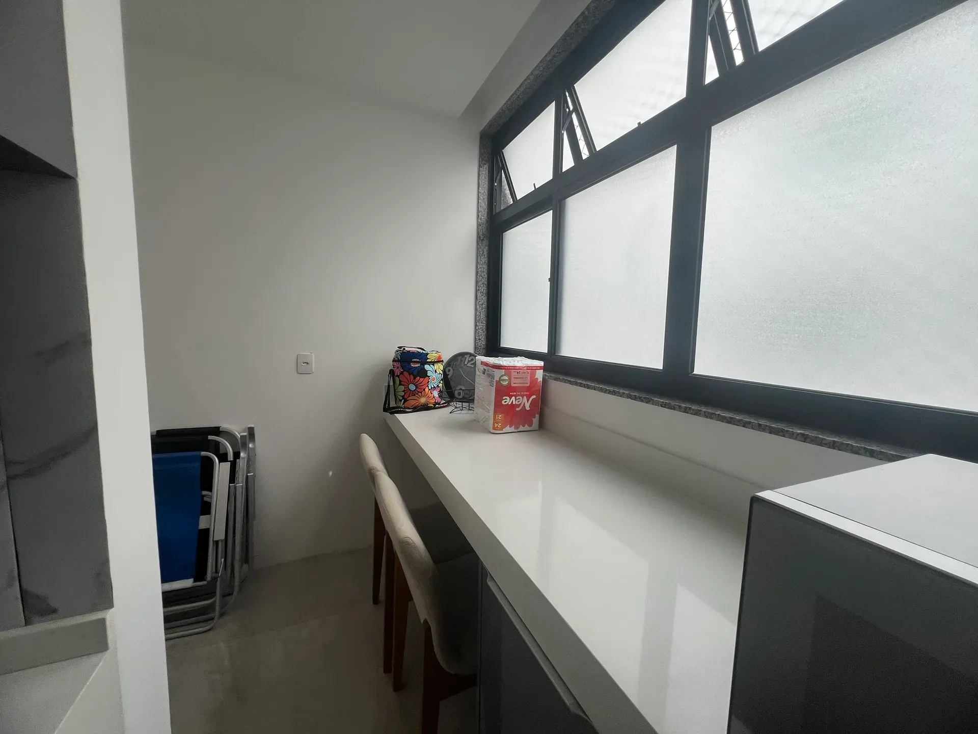 Furnished 90 m² apartment with a suite and 3 bedrooms