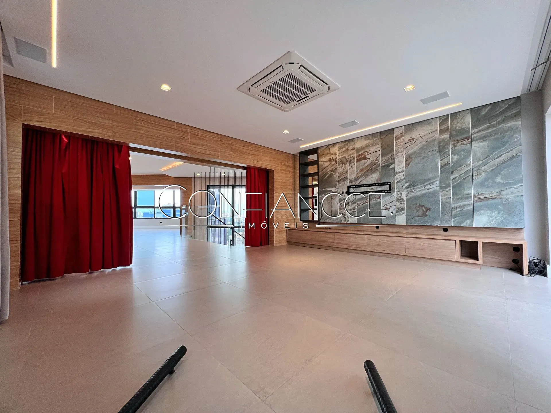 Apartamento de 463 m² con 3 suites y 4 plazas — photo 37