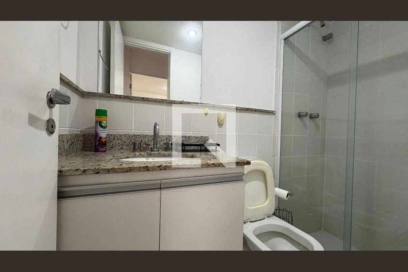 2-bedroom apartment in a building with a gym — photo 34