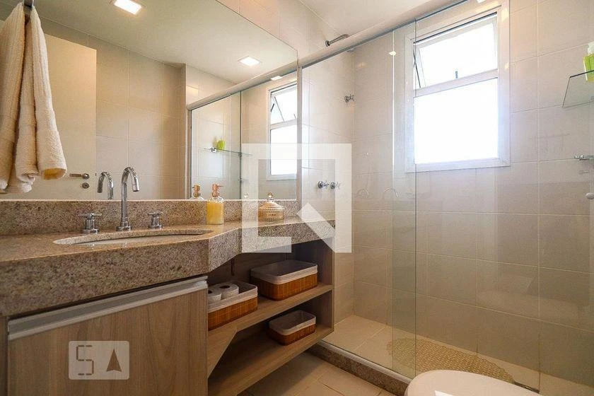 House, 450 m², with a private pool — photo 40