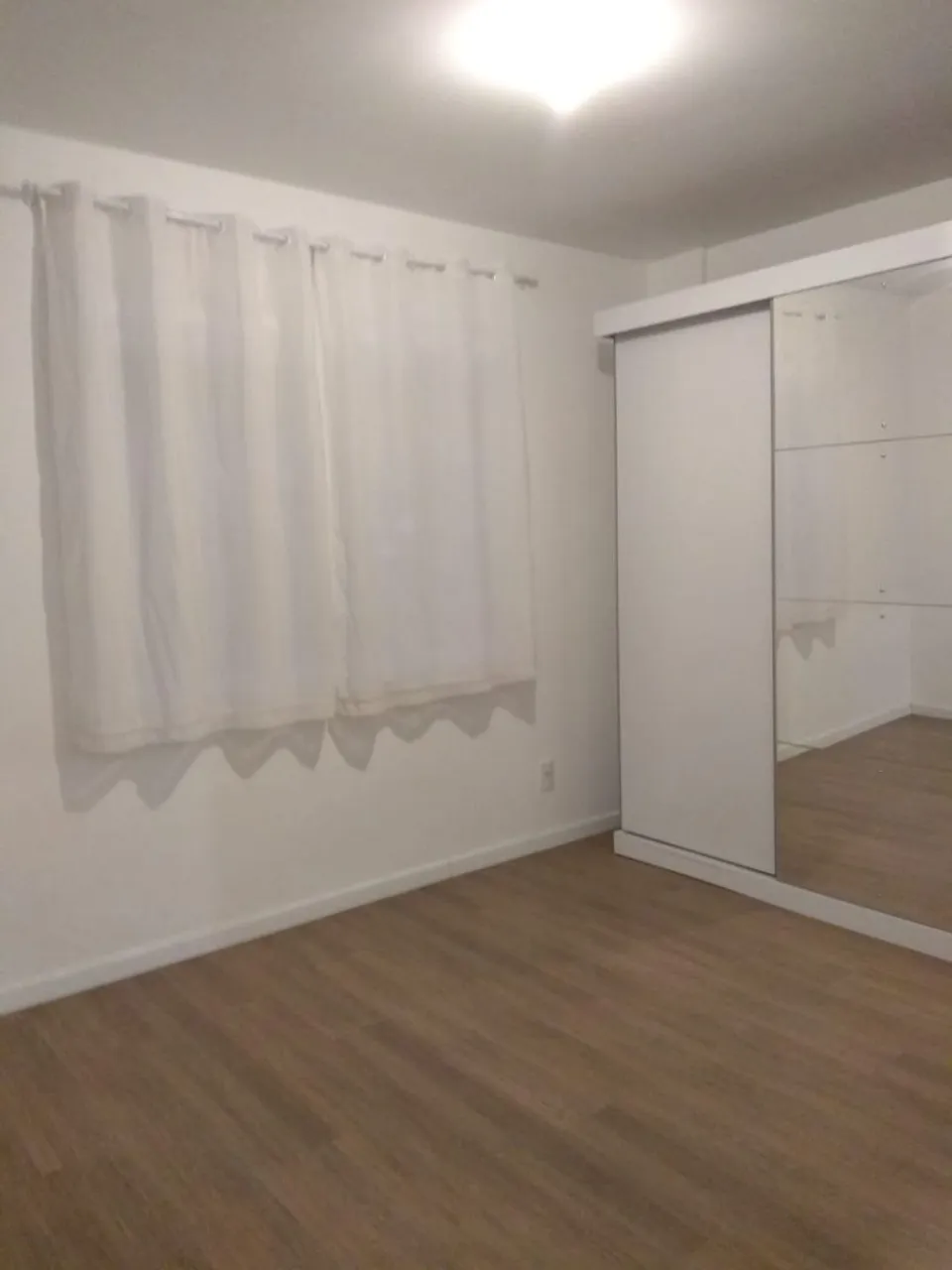 Apartment, 105 m², with wood or laminate floors — photo 15