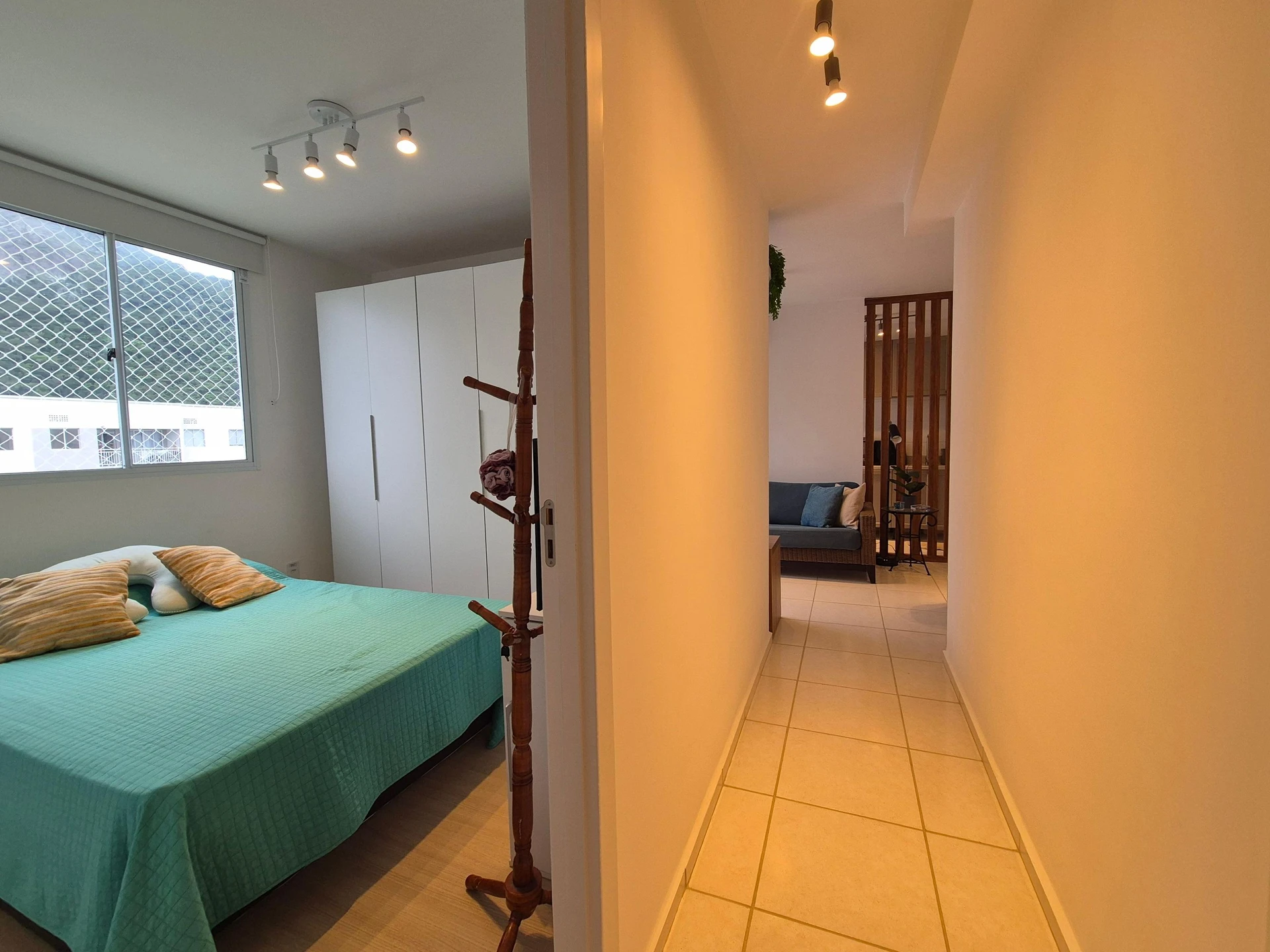 2-bedroom apartment with a home office — photo 12