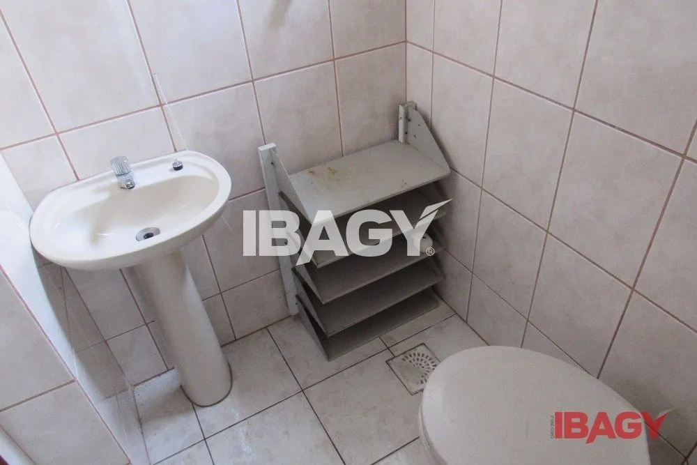 3-bedroom apartment, 1 with its own bathroom, 80 m² — photo 5