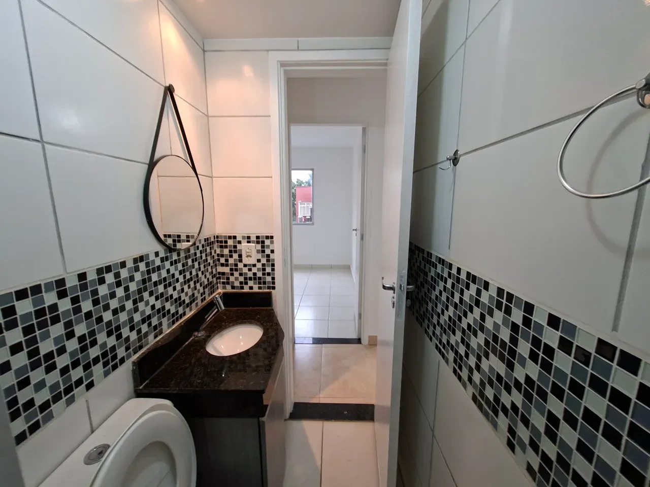 2-bedroom apartment with suite and private garden — photo 8