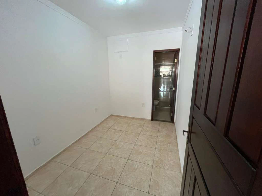 Casa com 3 quartos e 2 banheiros, 170 m² — photo 15