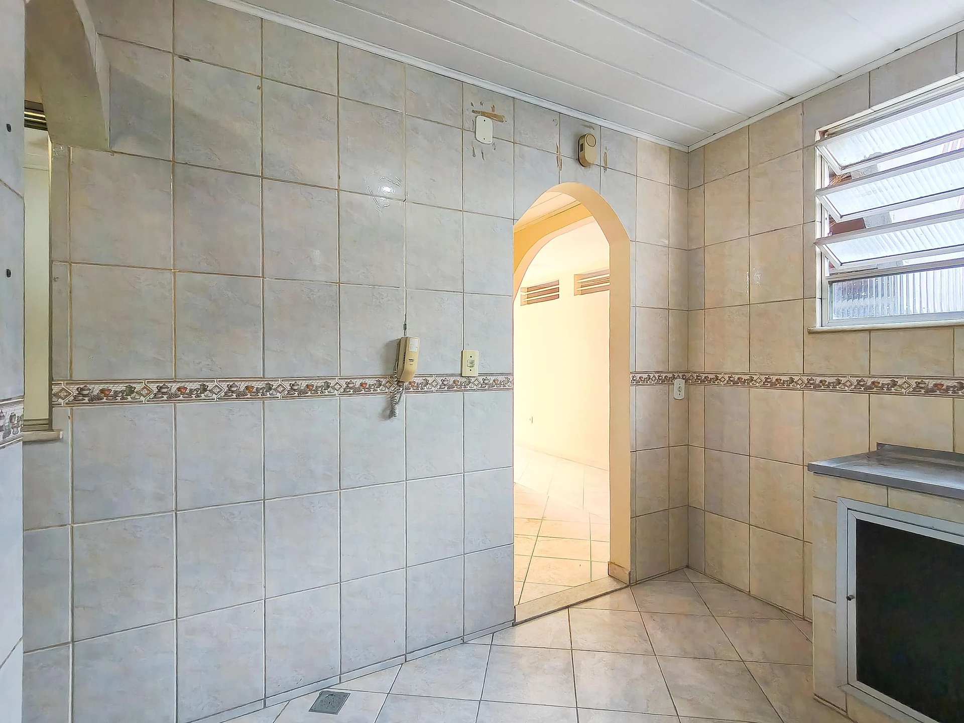Орендна квартира з 2 спальнями та окремою кухнею — photo 26