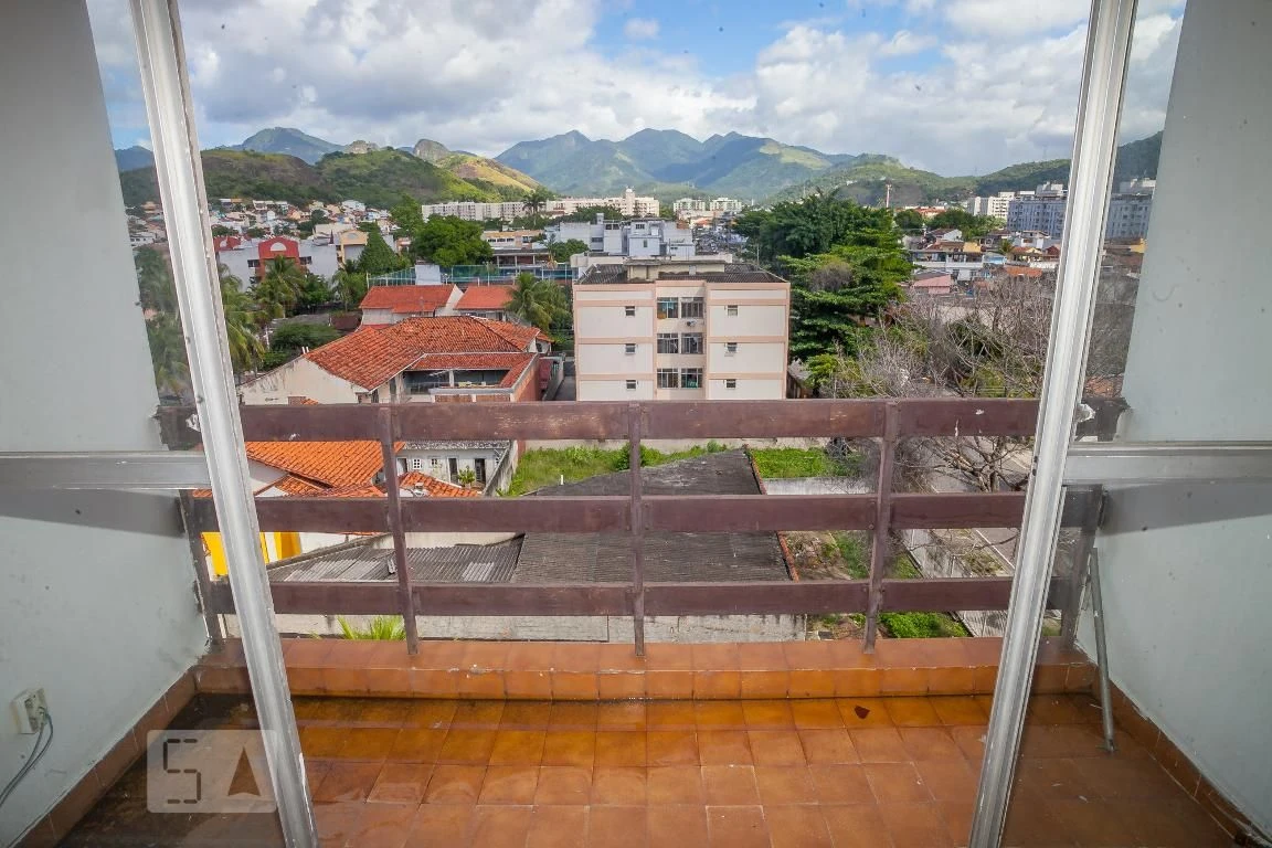 Apartamento de 2 quartos com vista para as montanhas