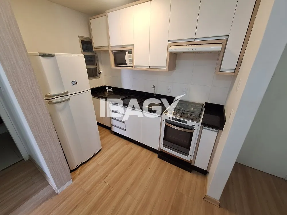 Furnished 2-bedroom apartment with 1 parking spot — photo 3