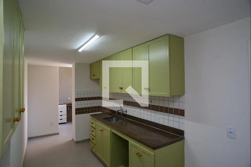 2-bedroom apartment in a building with a gym — photo 19