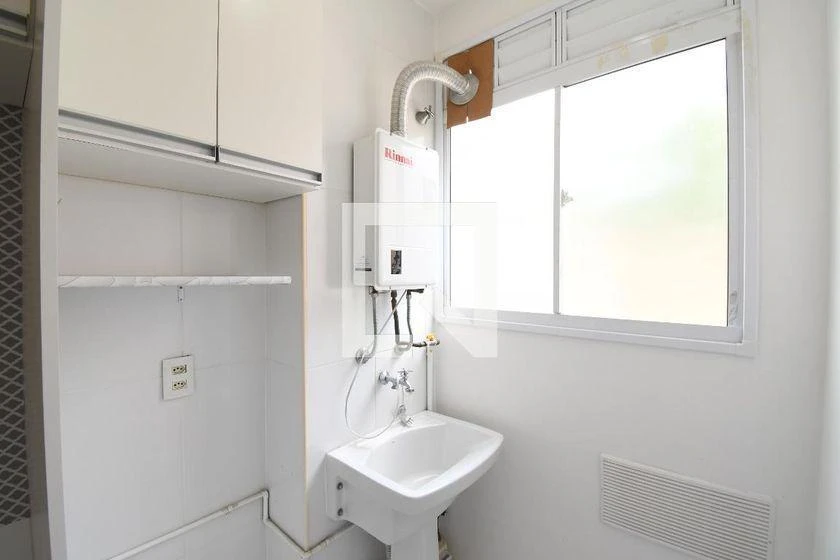 Wood or laminate floors in a 2-bedroom apartment, 86 m² — photo 6