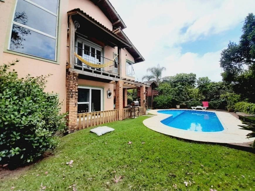 Casa de 244 m² con piscina privada y bañera — photo 9