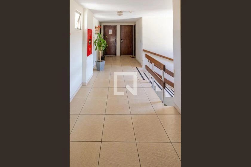 Walk-in closet in a 2-bedroom apartment, 75 m² — photo 34