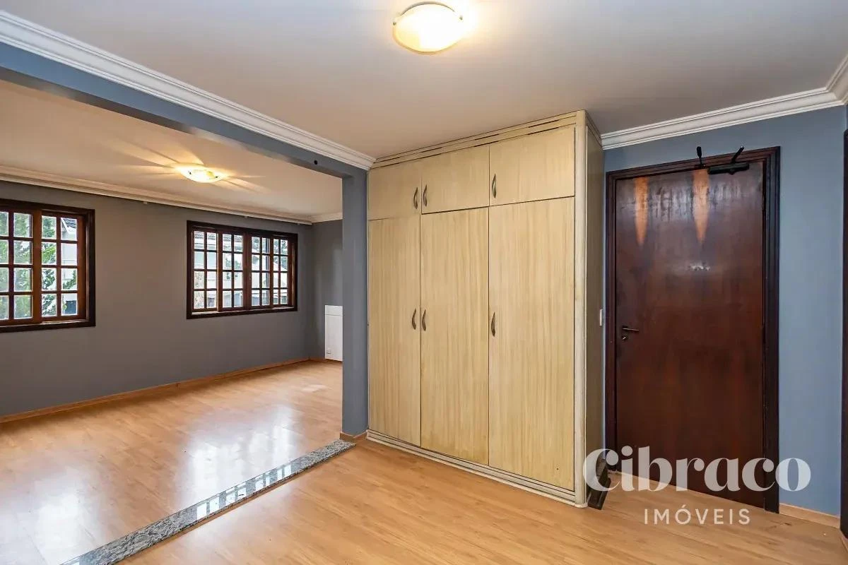 Ванна та 4 спальні: будинок 327 м² — photo 48