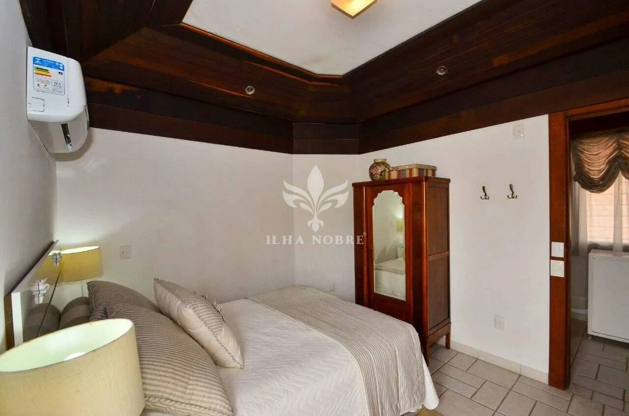 Casa mobiliada com 7 quartos e piscina ao ar livre — photo 60