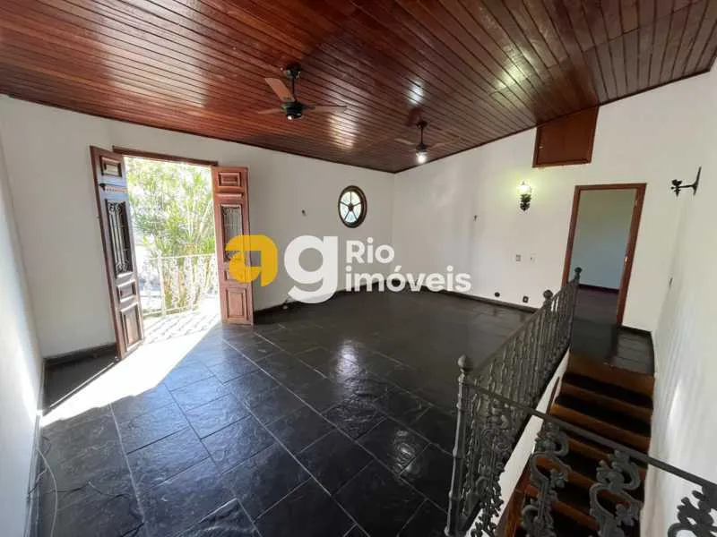 Casa com 3 quartos, 3 banheiros e 4 vagas — photo 12