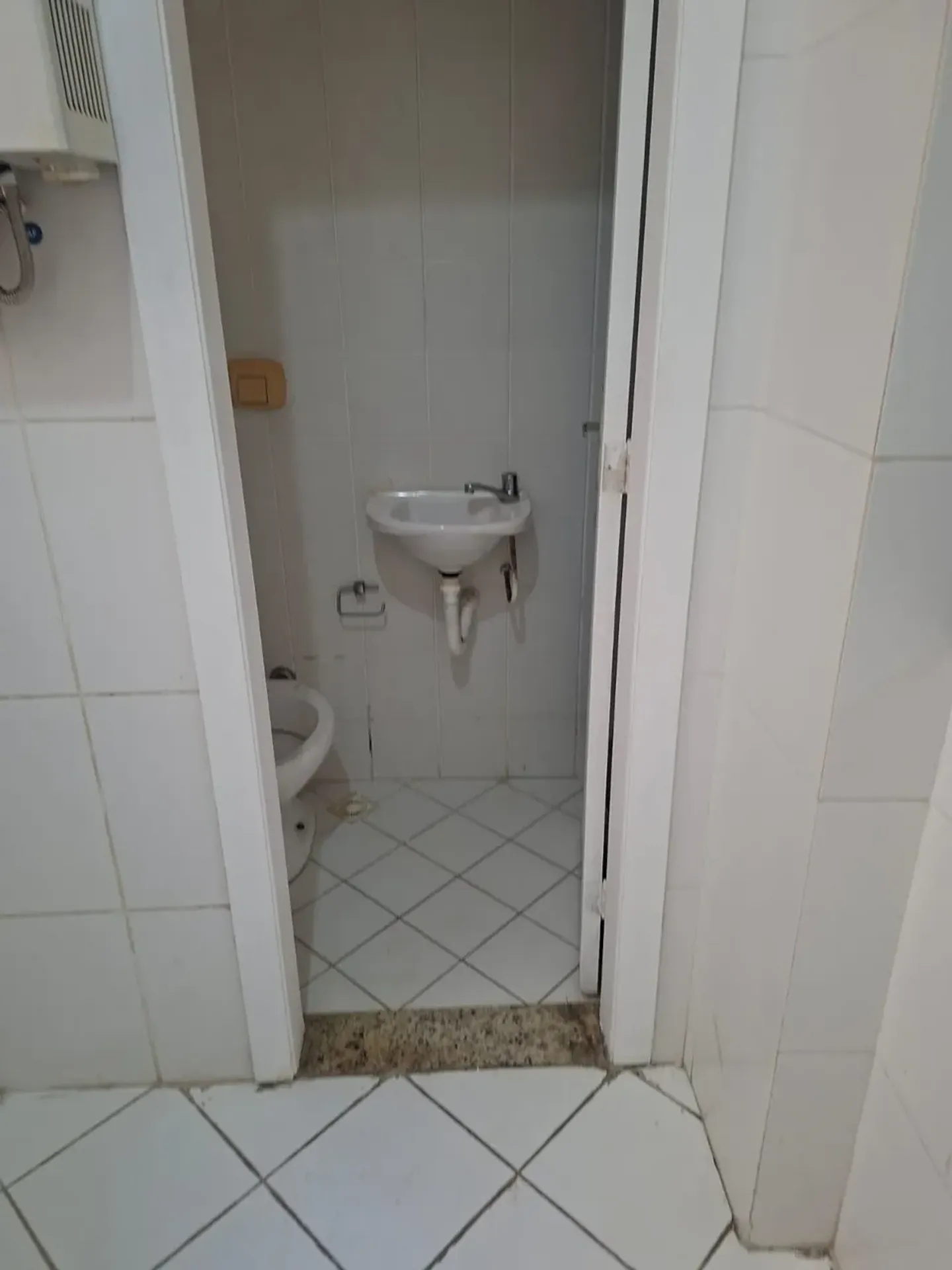 75 m² apartment with 3 bedrooms and a balcony — photo 44