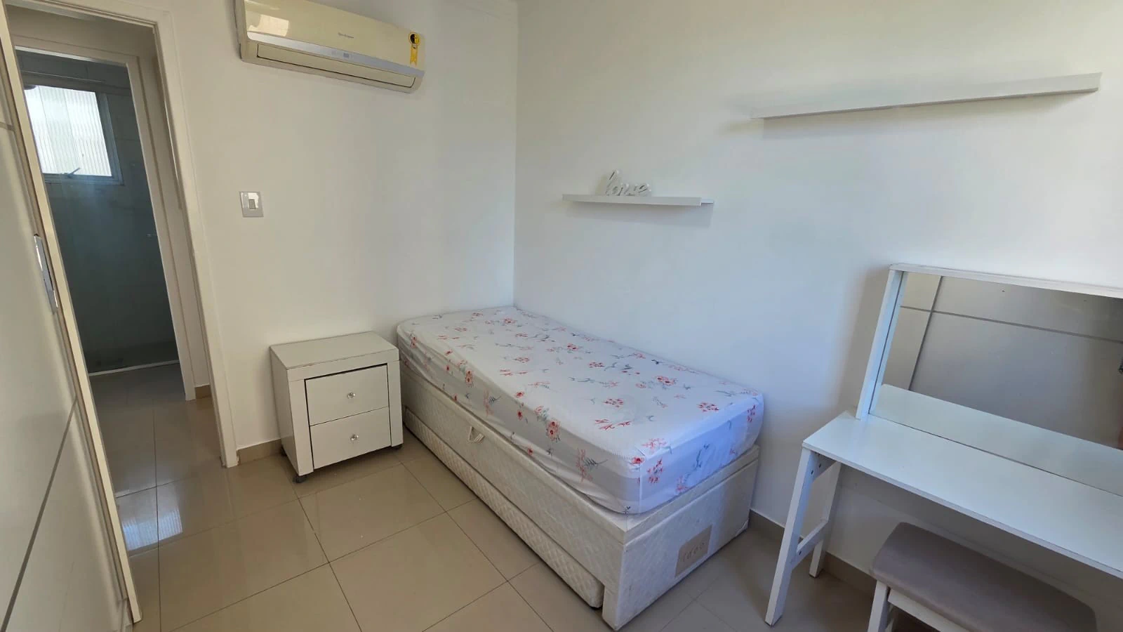 Furnished apartment, 60 m², with a washing machine — photo 3