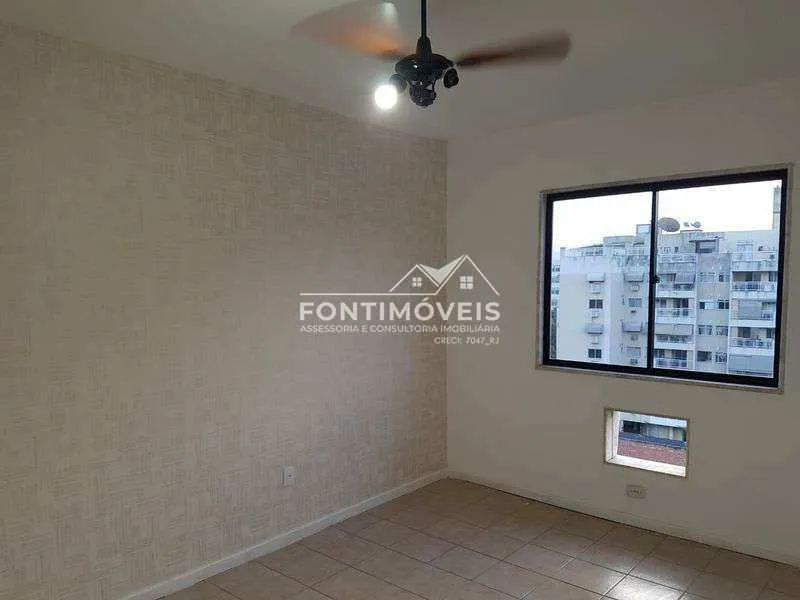 2-bedroom apartment in a building with a pool — photo 10
