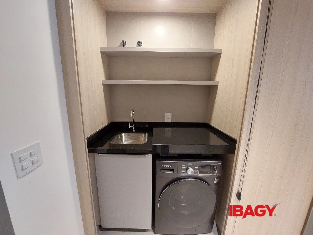 Furnished studio with a glass-enclosed balcony — photo 74
