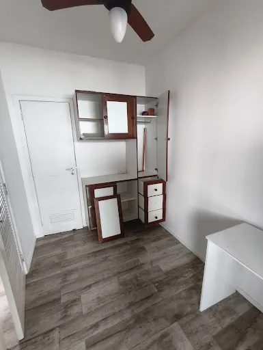 4-bedroom apartment with enclosed balcony — photo 14