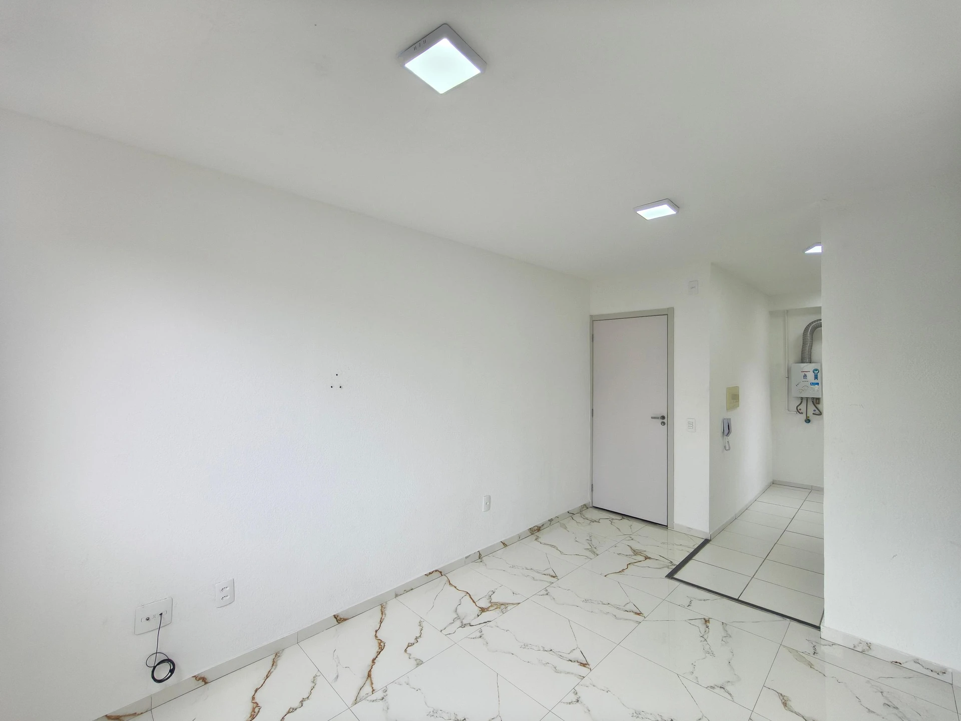 Unfurnished 2-bedroom apartment with 1 parking space — photo 6