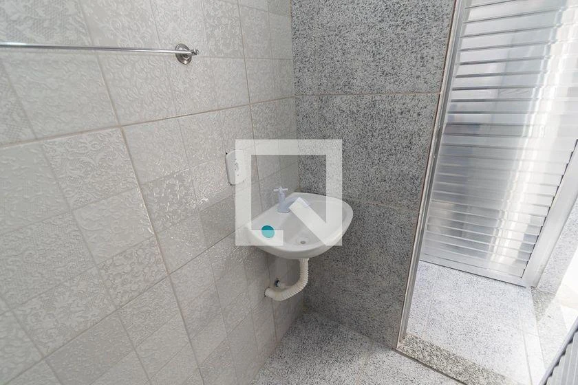 Washing machine in a one-bedroom house, 33 m² — photo 9