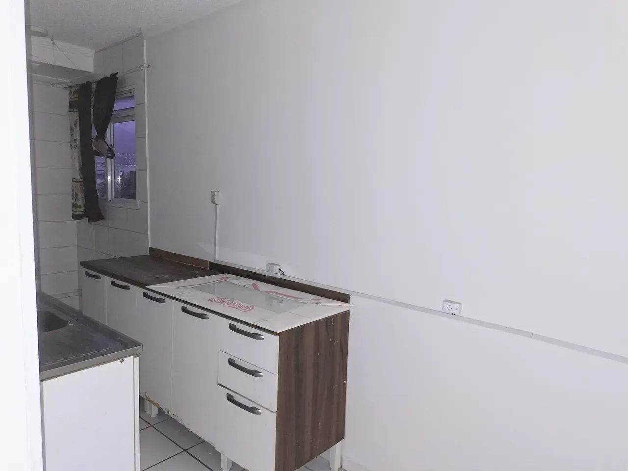 Apartamento de 2 quartos com box de vidro e 44 m²