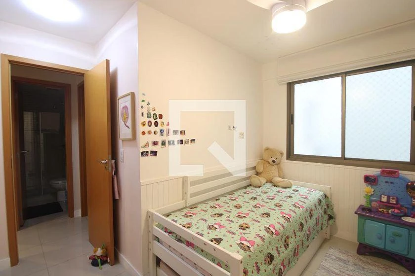 Furnished apartment, 112 m², with a glass-enclosed balcony — photo 21