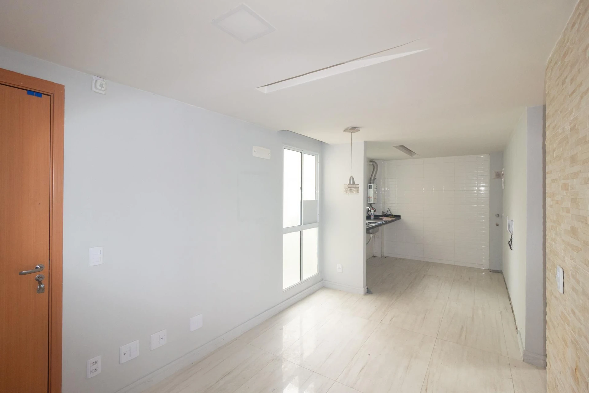 Apartamento de 2 quartos em condomínio com piscina — photo 7