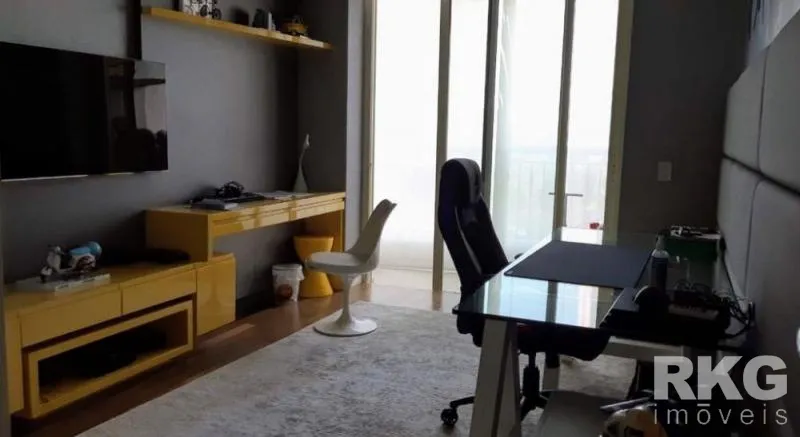 Unfurnished 4-bedroom apartment with 5 bathrooms — photo 12