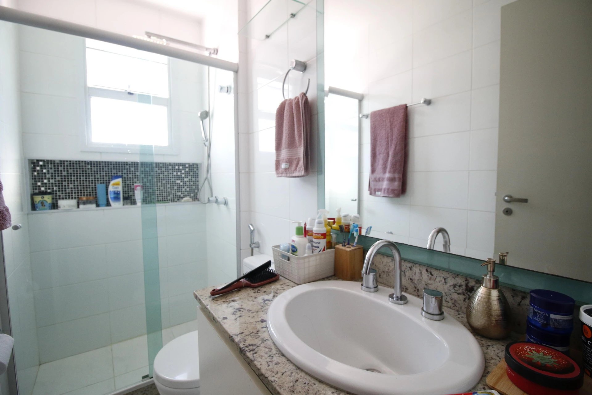 Furnished house, 230 m², with a glass-enclosed balcony — photo 52
