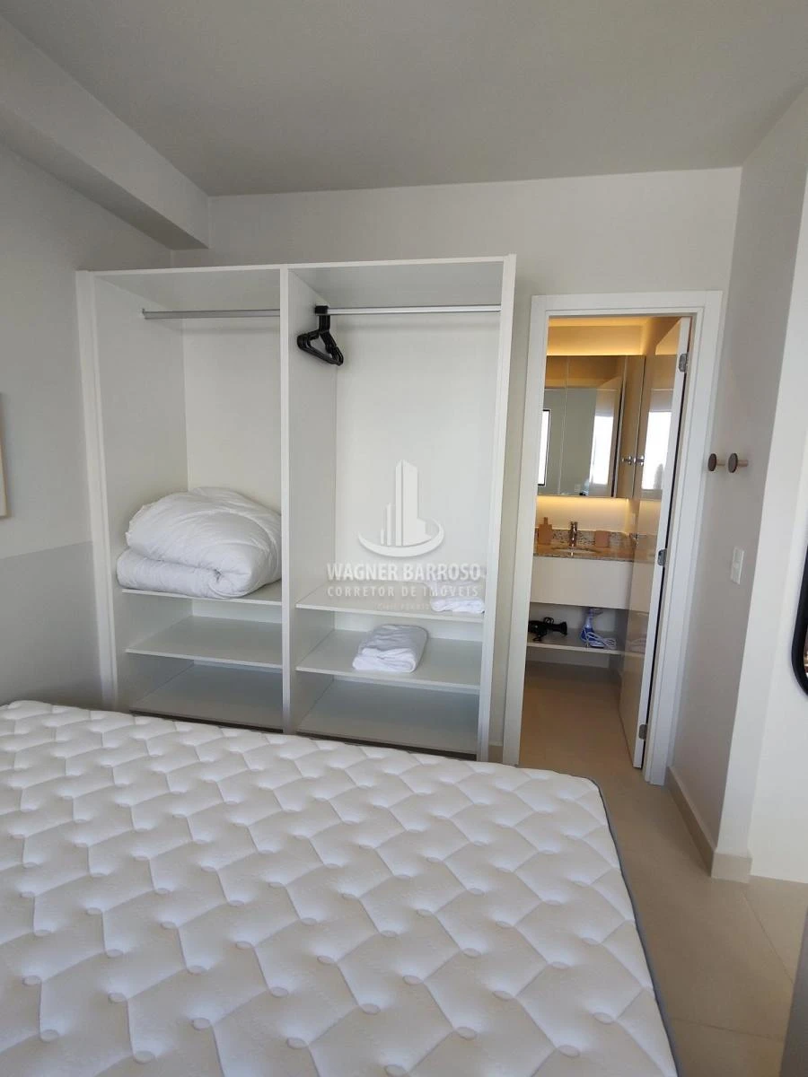 Furnished 1-bedroom apartment with a balcony — photo 24
