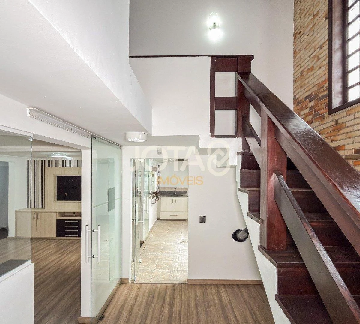 Ванна та 3 спальні: будинок 300 м² — photo 10