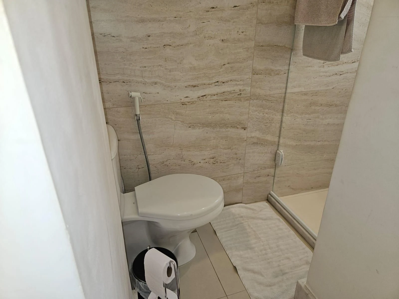 70 m² apartment with a walk-in closet and a home office — photo 23