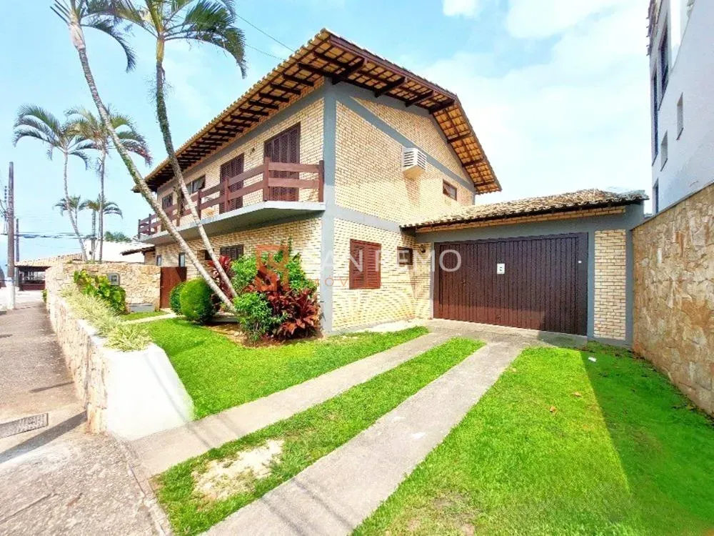 Furnished house 365 m² with 7 bedrooms and 7 bathrooms — photo 6