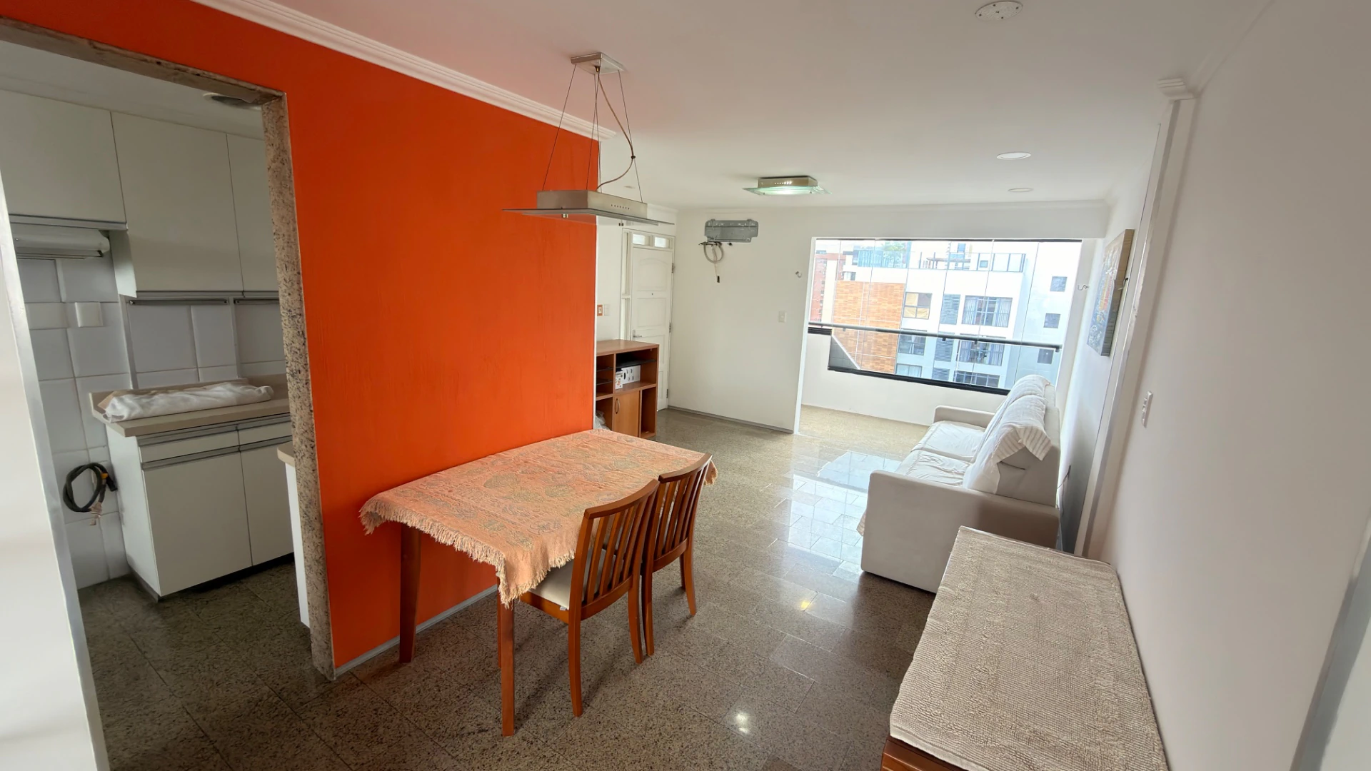 Apartamento, 99 m², com banheira — photo 4