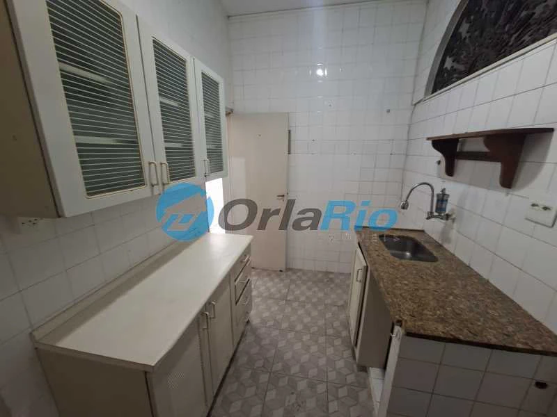 2-bedroom apartment with private BBQ and 1 parking spot — photo 7