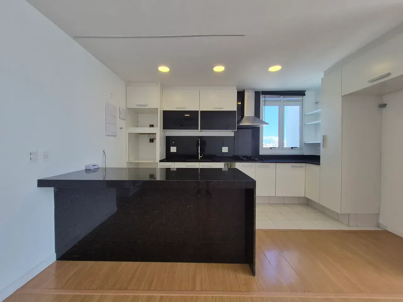 Duplex with 225 m², 3 bedrooms, and open-plan kitchen — photo 9