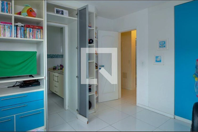 380 m² house with 4 bedrooms and air conditioning — photo 25
