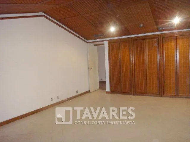 Unfurnished house with 5 bedrooms and a gas stove — photo 32