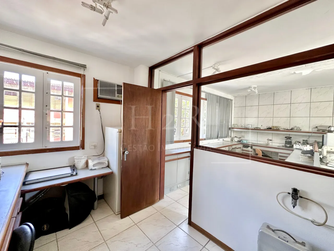 Commercial house with 5 bedrooms, 5 bathrooms, 2 parking — photo 20