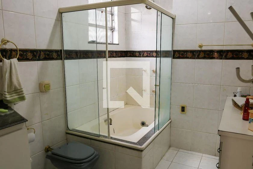 Furnished house with 4 bedrooms and 550 m² with air conditioning — photo 27