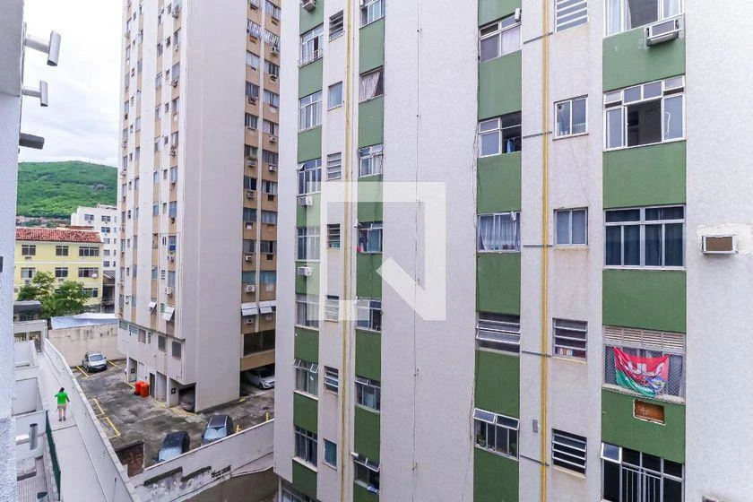 2-bedroom apartment with a grill on the balcony — photo 20